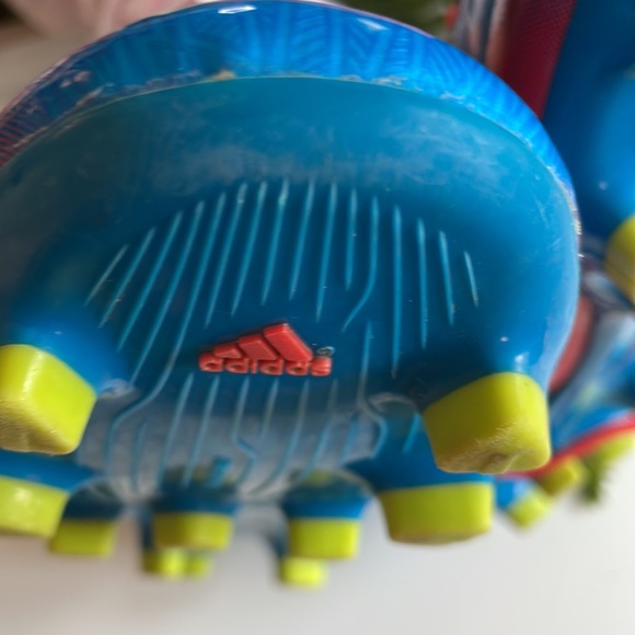 Adidas Men’s Size 5 Soccer Cleats - Picture 7 of 8